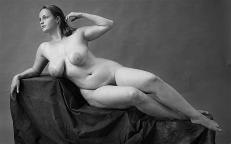 Chubby Model Naked Porn Photo