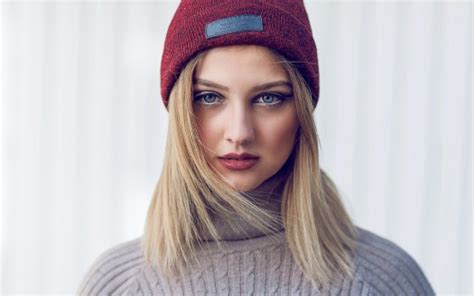 Beautiful Grey Eyes Girl Model Is Wearing Ash Color Woolen Knitted