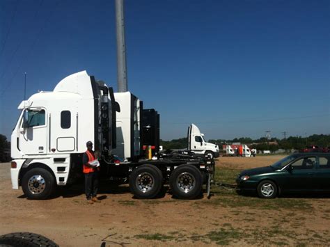Single Drive Away Unimark Trucking