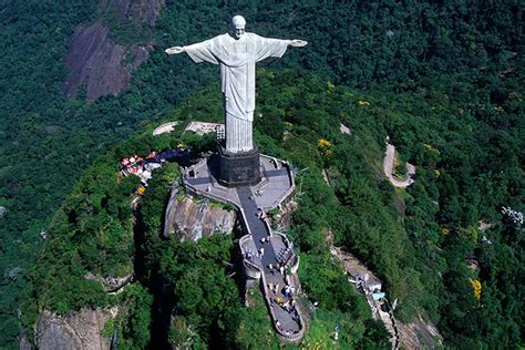 25 Glorious Facts About Christ The Redeemer