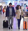 De mãos dadas, Vanessa Giácomo e marido circulam por aeroporto no Rio ...