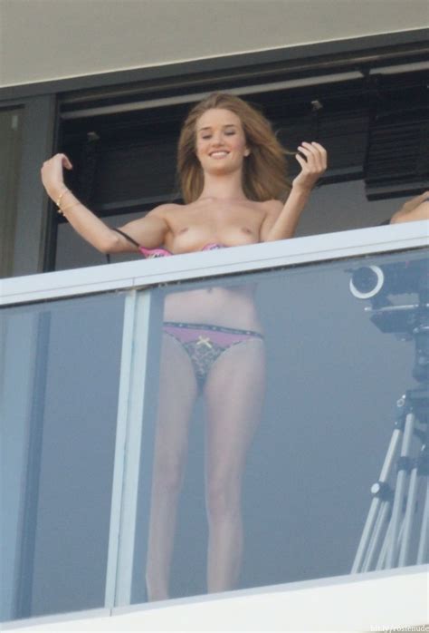 Rosie Huntington Whiteley Nude Photos Sex Scene Videos Celeb Masta