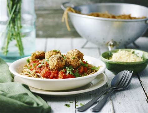 Je suis une grande fan des plats aux saveurs asiatiques , du coup, j'adore me préparer régulièrement des bols de nouilles en les agrémentant suivant les saisons avec ce que je trouve sur le marché. Redécouvrez le goût de grands classiques à base de viande ...