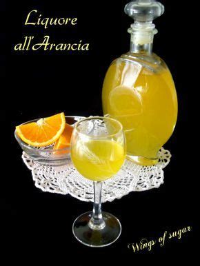 Gli ingredienti per preparare il liquore all'arancia in casa sono: Liquore all'arancia fatto in casa ricetta (con immagini ...