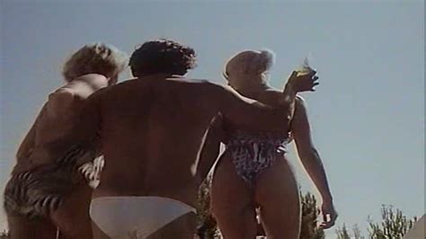 Marilyn Jess Nue Dans Vacances à Ibiza