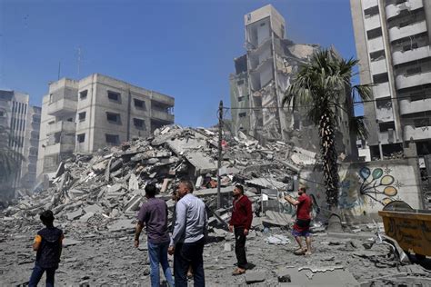 Jun 16, 2021 · the airstrikes are the first in gaza since a ceasefire went into effect nearly one month ago. Israeli jets stage heavy airstrikes in Gaza City - Ya Libnan