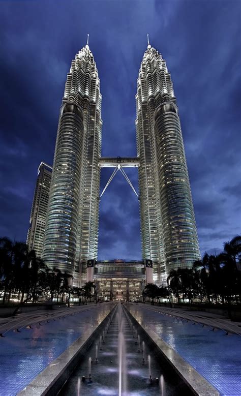 Top 10 Tallest Skyscrapers That Are Engineering Marvels