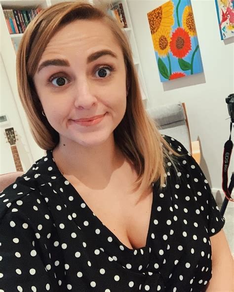 Picture Of Hannah Witton