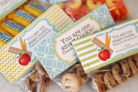 10 Adorable Back To School Treats For Students Faux Sho In 2021 Diy