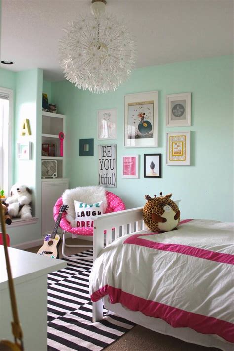 A darkly colored rug can help ground a small bedroom. 65+ Cute Teenage Girl Bedroom Ideas That Will Blow Your Mind
