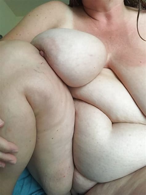 42g Breasty Bbw Wife Show Her Thick Body And Pussy 24 Pics Xhamster