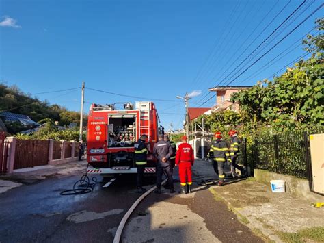 Incendiu într o gospodărie din Piatra Neamț cauzat de un aparat de