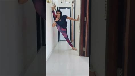 Leg Stretching Flow Yoga With Vaibhavlaxmi Youtube