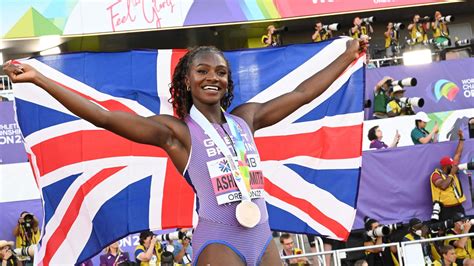 Dina Asher Smith Wins 200m Bronze At World Athletics Championships Dedicates Medal To Late