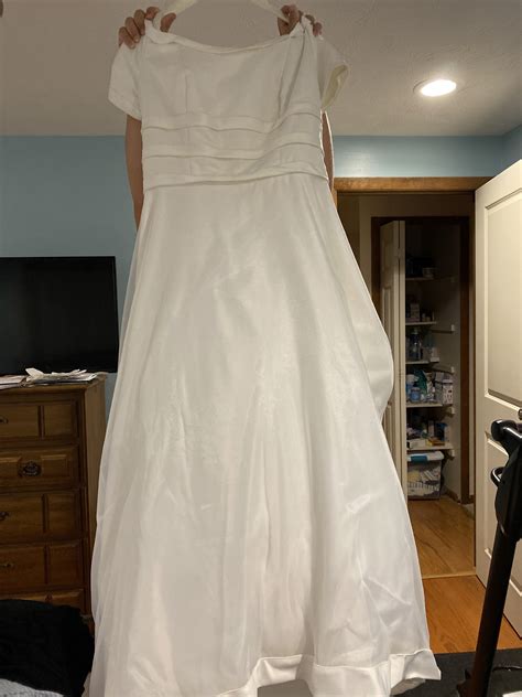 Amy Lee Hilton Bridal Used Wedding Dress Stillwhite