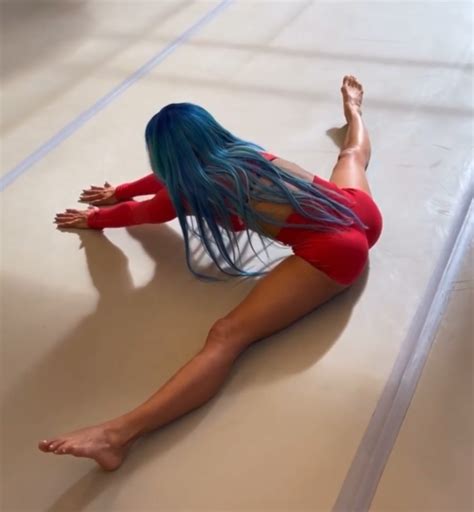 Sasha Banks Stretching