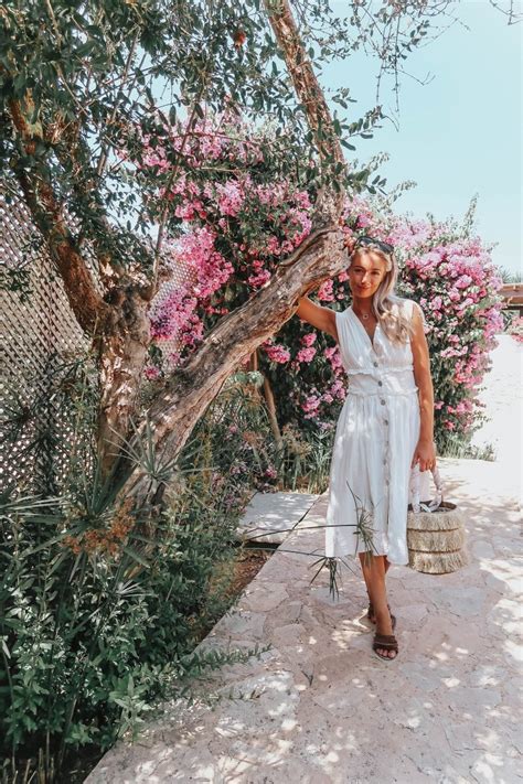 Hidden Beaches And My Favourite Lunch Spot In Ibiza Fashion Mumblr
