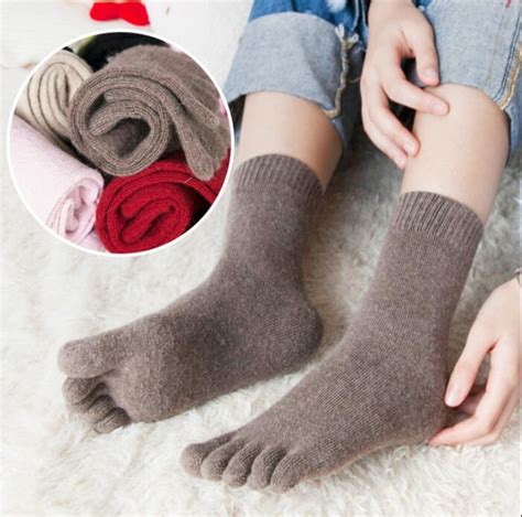 2019 cartoon harajuku winter girls cat print multicolor bar toe socks five finger cotton funny