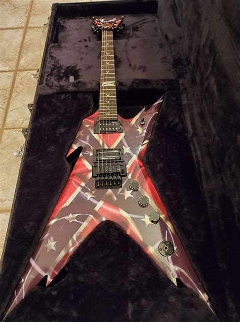 Pin By Doom Crew On Dimebag Darrell Cool Guitar Dimebag Darrell Guitar