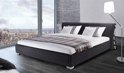 This best king size mattress is handmade with 2000 springs to provide uniform levels of support across the full sleeping surface. 11 Best King Size Mattresses - 2020 Buyers Guide