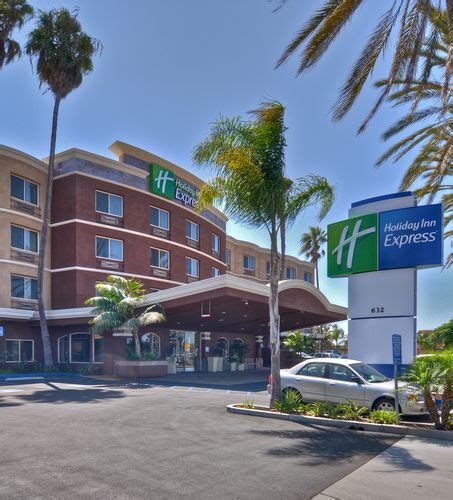 Holiday Inn Express San Diego Seaworld San Diego Ca California Beaches