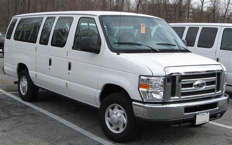 Commerical cargo van (regular & extended). Ford E-Series — Wikipédia