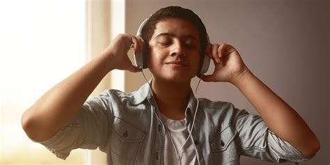 10 راه برای گوش دادن به موسیقی رایگان آنلاین بدون دانلود خبر و ترفند روز