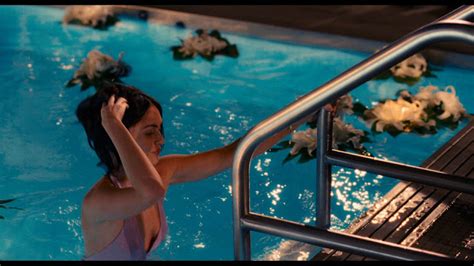 Lifestylebay Megan Fox Hot Photos In Swimming Pool