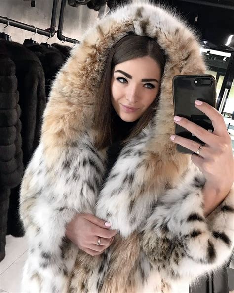 Pin By Мех Bампир On Fur Pins Ladies 02 Fur Lynx Fur Fur Fashion