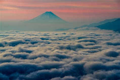雲海の向こうに富士山 Ganref