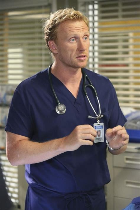 Owen Is Keeping Sexy Alive On Greys Anatomy Greys Anatomy Season