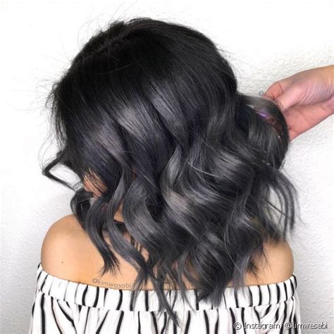 Charcoal Hair é Tendência Para As Morenas Confira Os Detalhes Da