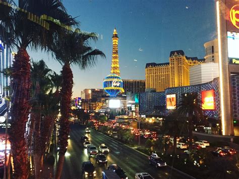 Guide The Las Vegas Strip Sights Best Hotels Restaurants