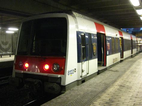 RER le mystère des trains courts aux heures de pointe L interconnexion n est plus assurée