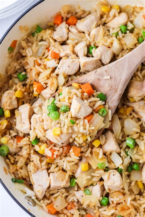 And ready in just 20 minutes. Better Than Takeout Chicken Fried Rice {EASY 25 Minute ...