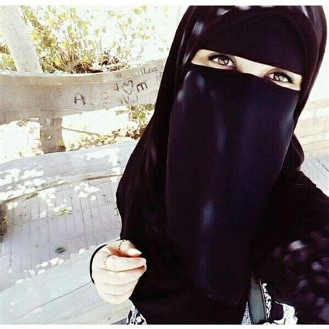 Pin By Moamen On Princesses Niqab Arab Girls Hijab Niqab Fashion