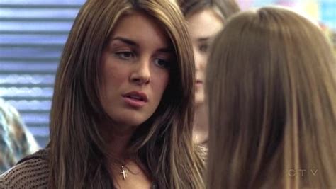 Shenae On Degrassi 7x01 Shenae Grimes Image 8631014 Fanpop