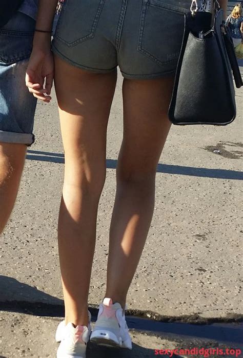 Sexycandidgirlstop Hot Legs In Mini Shorts Street Candid Item 1