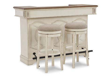Realyn Counter Height Dining Table And Barstools Rhynes Rhodes Furniture