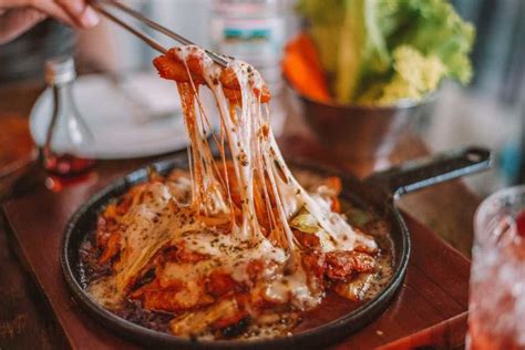 12 Best South Korean Food And Dishes To Try Hand Luggage