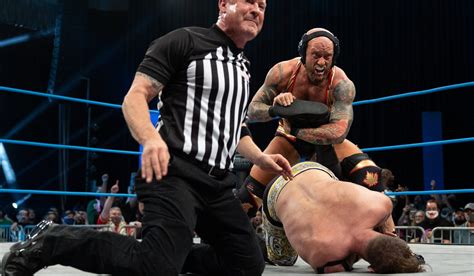 Brian Hebner Accuses Aew Referee Of Killing Matches