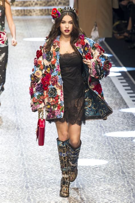 Dolce And Gabbana Fall 2017 Runway Popsugar Fashion