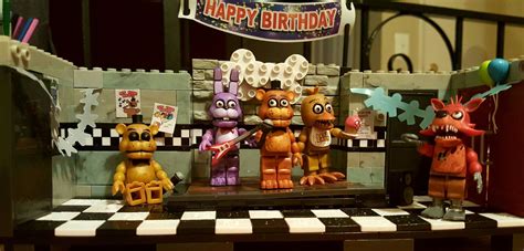 Exclusive Fnaf Show Stage Novelty Lamp Novelty Happy Birthday