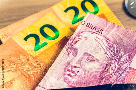 Fotka „dinheiro Real Reais Brasil Cédulas Brasileiras Em Close Up