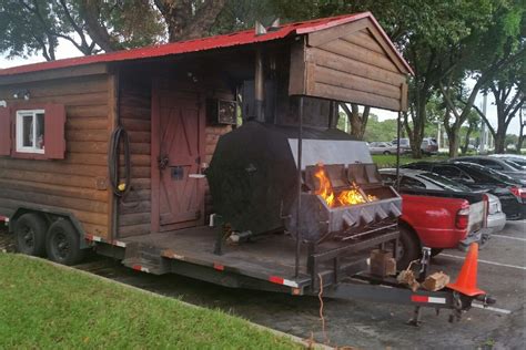 A barbecue food truck just for you. Florida Trailer Sale! BBQ and Full Kitchen!