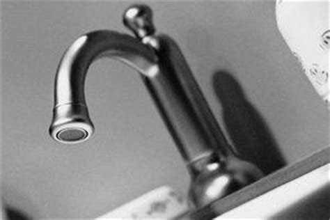 I installed a new stainless kitchen sink and faucet, but now the faucet wobbles. 2015 Faucet Installation Costs | Average Price to Replace ...