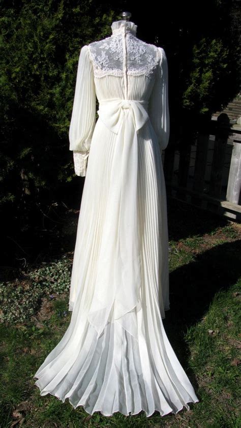66 Best Images About Vintage 70s Bridal On Pinterest 1970s Style