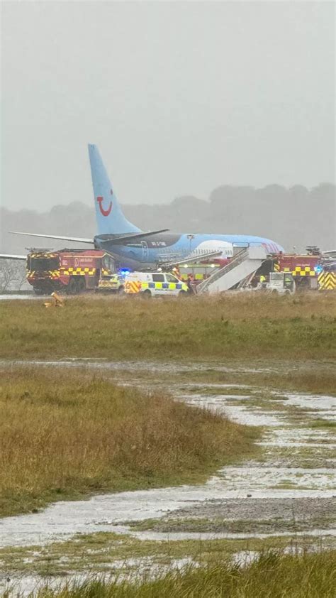 Dramatic Pictures And Video Show Crashed Tui Plane At Leeds Bradford