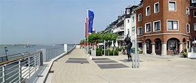 File:Emmerich am Rhein - Promenade neu Richtung Westen.jpg - Wikimedia ...
