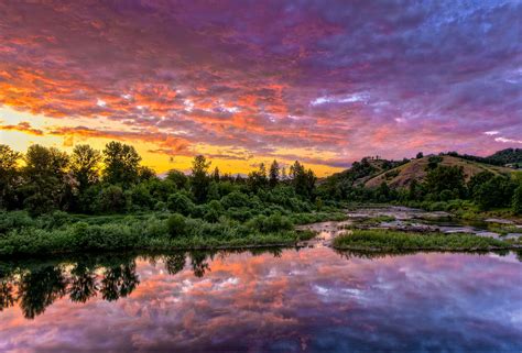Sunset On Umpqua River Photograph By Greg Nyquist Pixels